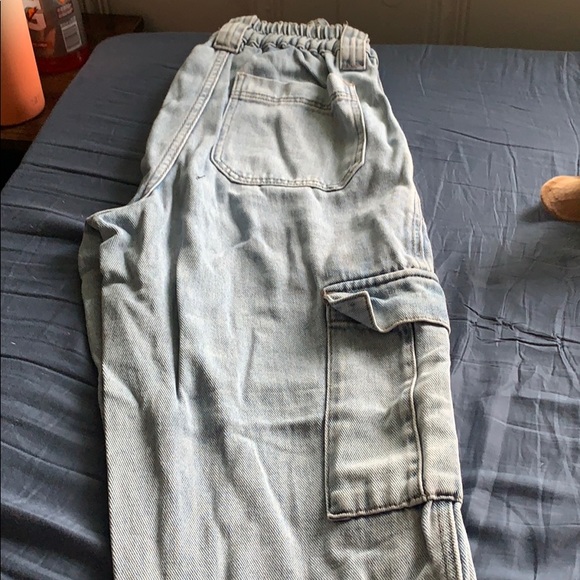 Jeans - Picture 2 of 4